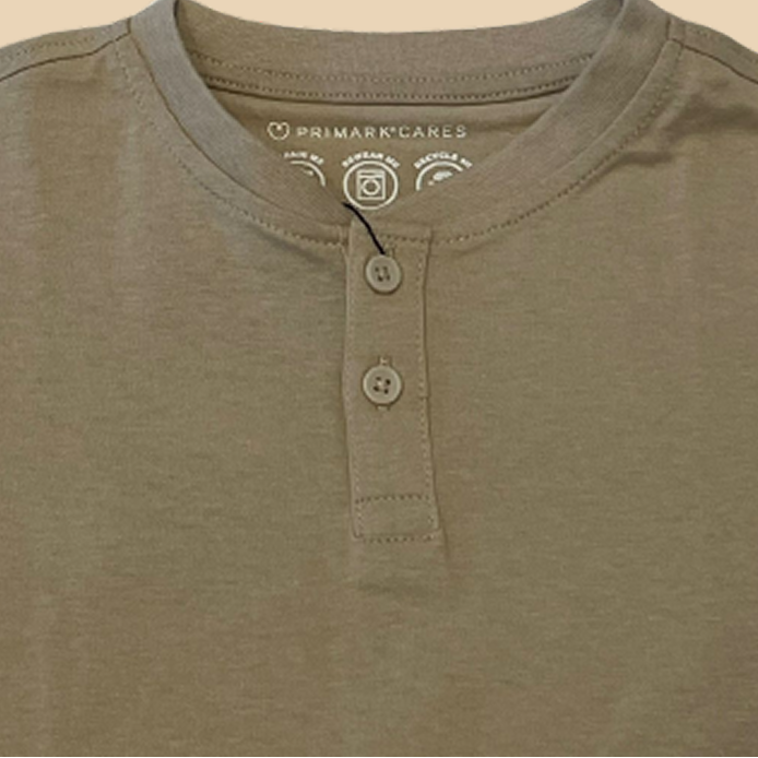 Camisa Primark tamanho 3/4 anos