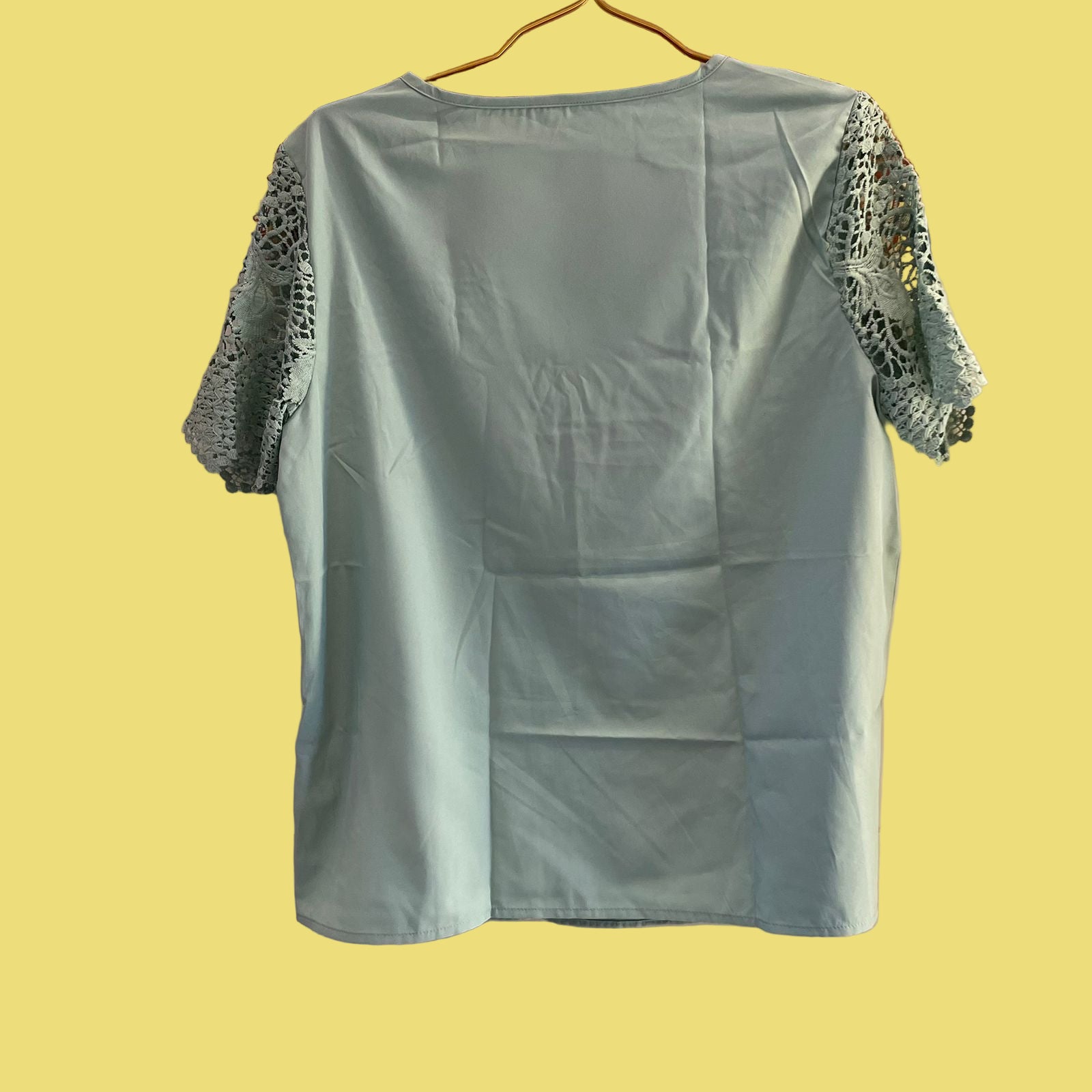 BLUSA MANGAS EM RENDA