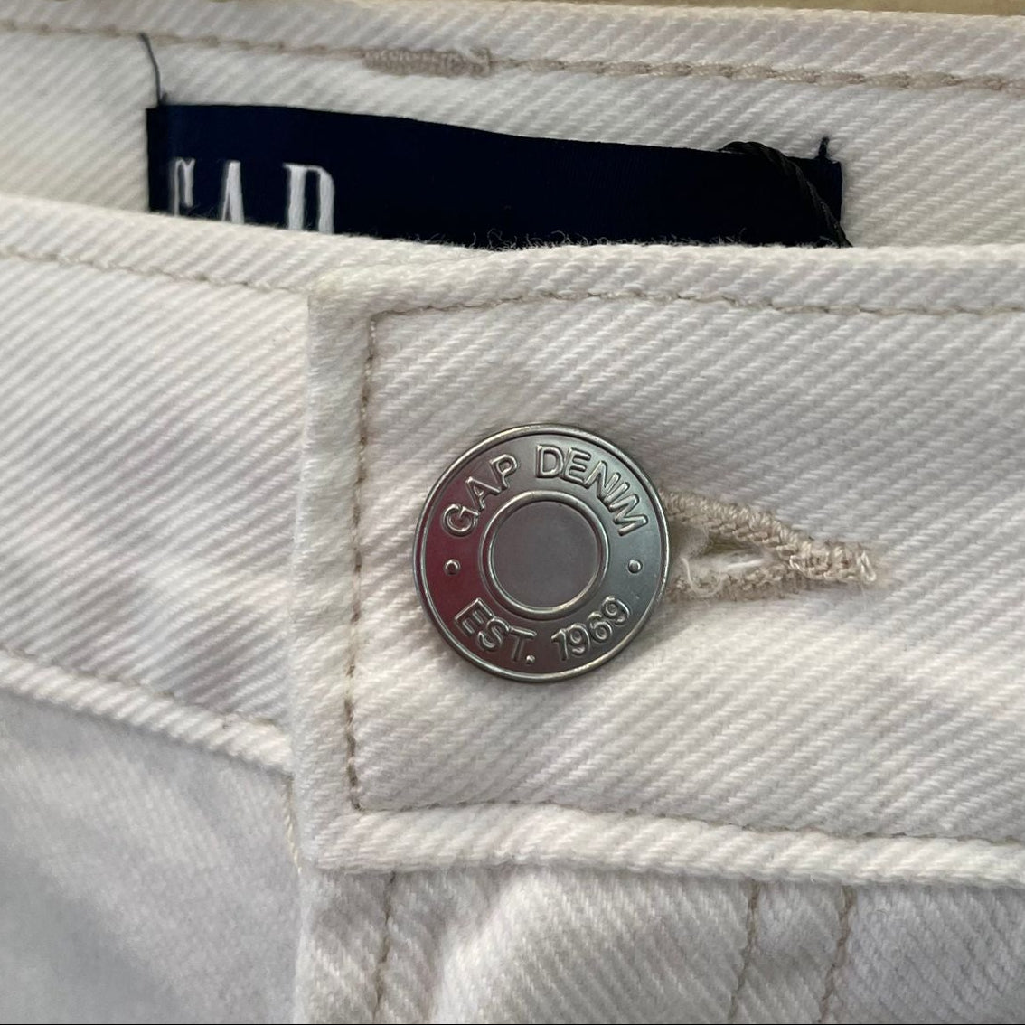 SHORT JEANS OFF WHITE GAP