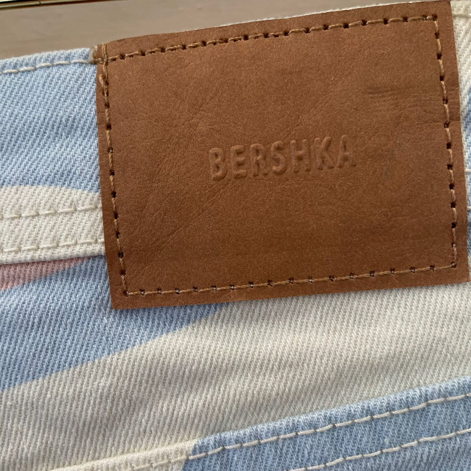 SHORT JEANS BERSHKA MESCLADO TAM 40