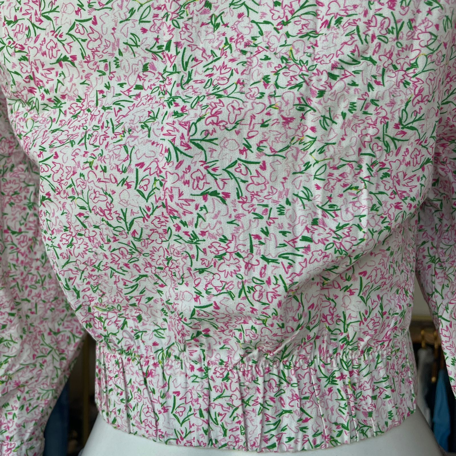 BLUSA ESTILO CROPPED  OMNED