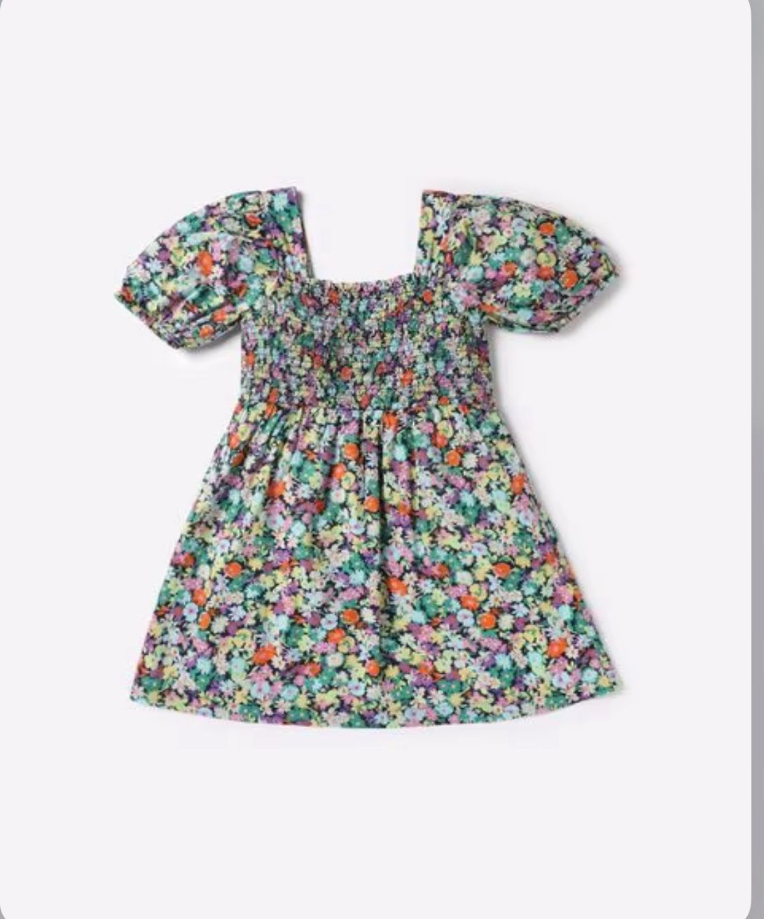 VESTIDO VERDE FLORAL GAP DE 6 A 7 ANOS