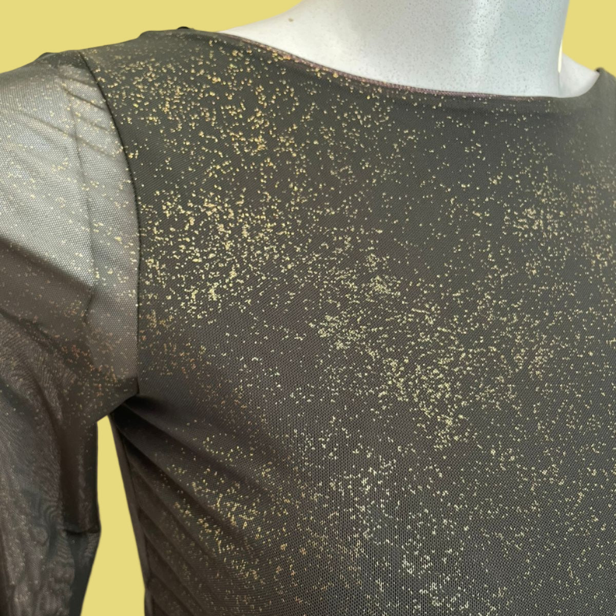 CROPED C/ BRILHO MANGA LONGA BERSHKA