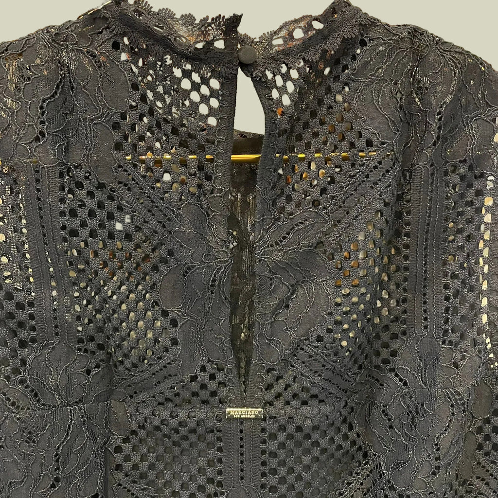 BLUSA RENDA PRETA MARCIANO