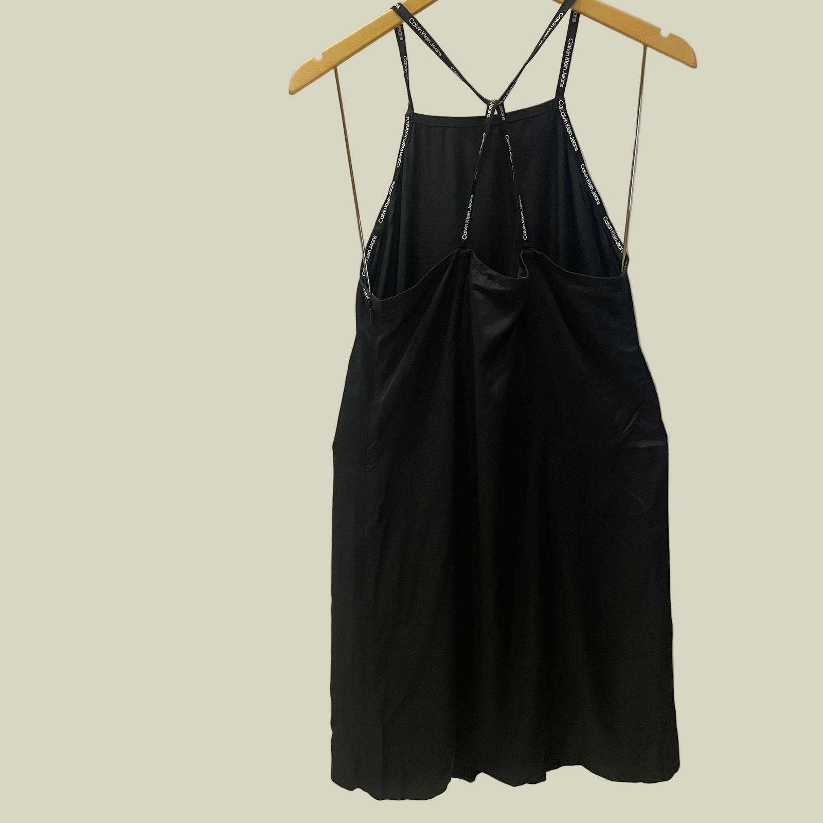 VESTIDO CALVIM KLEIN