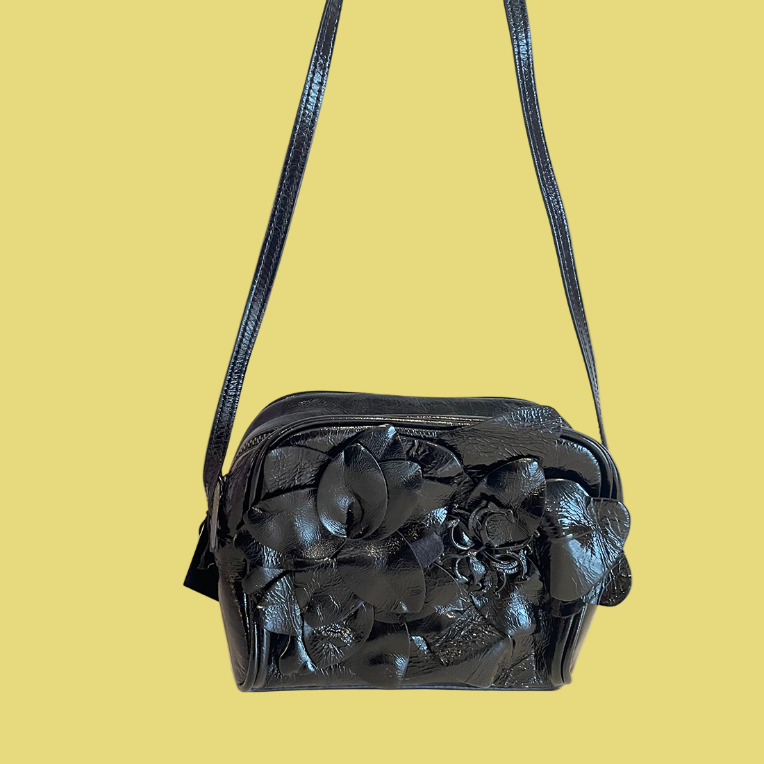 BOLSA DE OMBRO VERNIZ  ZARA