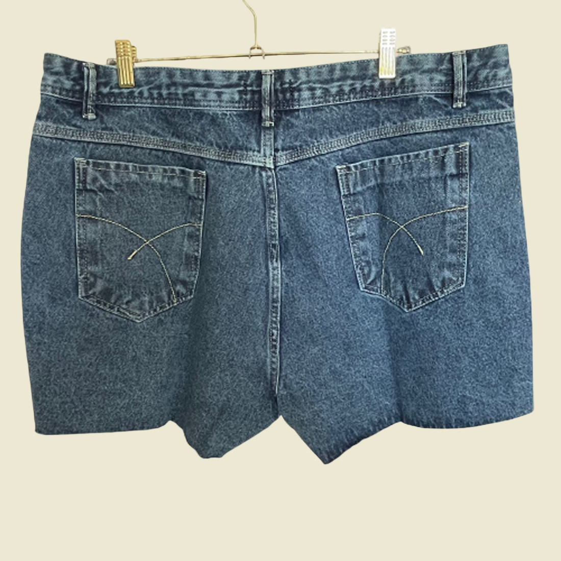 SHORT JEANS