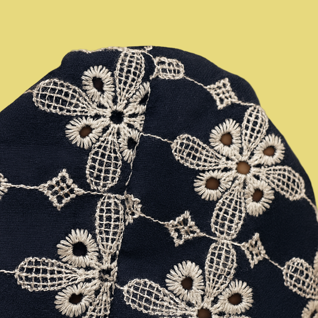 CALCA TECIDO BORDADA ZARA