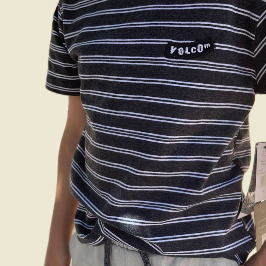 CONJUNTO  INFANTIL TSHIRT / SHORT  VOLCOM