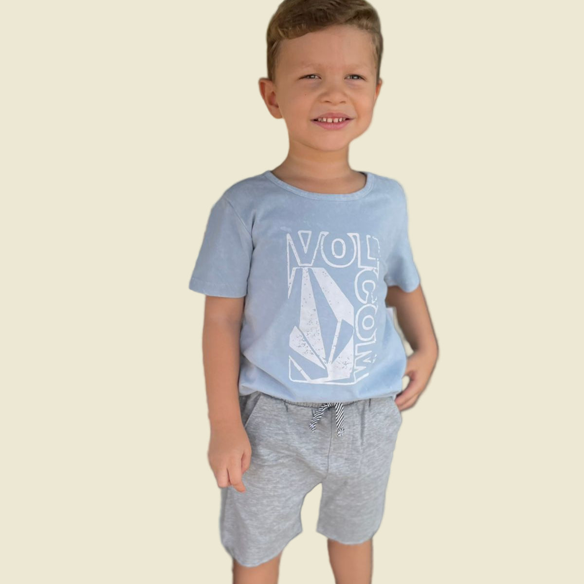 CONJUNTO INFANTIL TSHIRT / SHORT VOLCOM