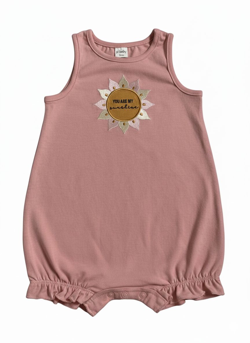 MACACÃO INFANTIL FEMININO BORDADO