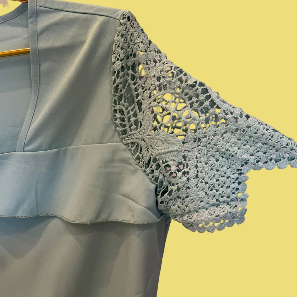 BLUSA MANGAS EM RENDA