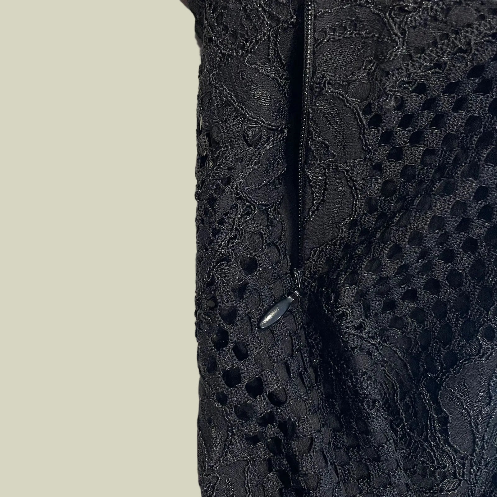 BLUSA RENDA PRETA MARCIANO