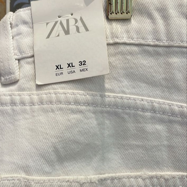 SAIA JEANS RASGADA ZARA