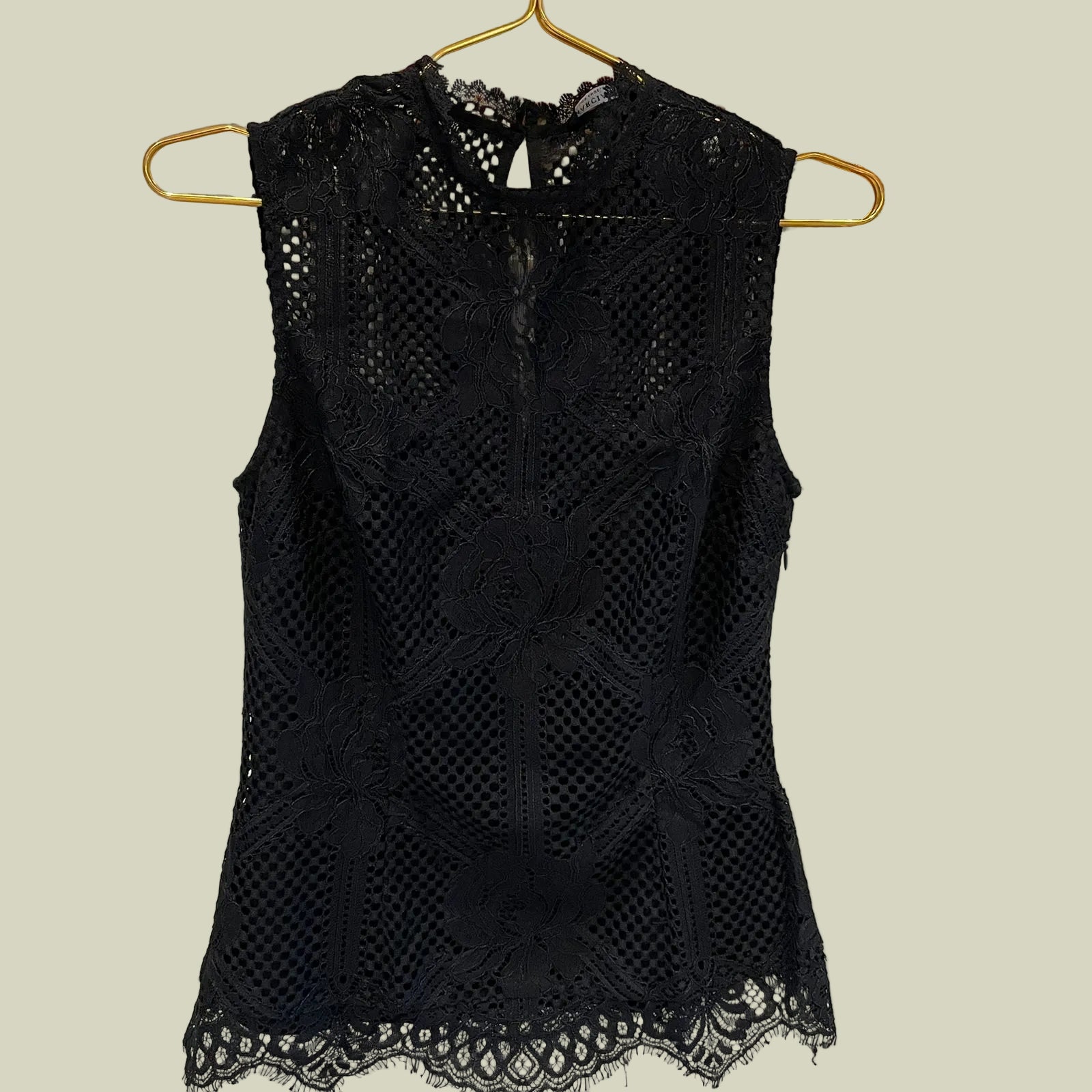 BLUSA RENDA PRETA MARCIANO